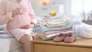 Voucherele Materna și stimulentele pentru copiii cu handicap au fost plătite. Anunțul făcut de Primăria Capitalei