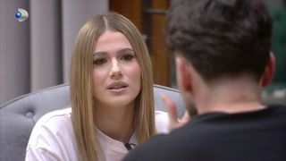 Tensiuni aprinse între Valentin și Daniela în ediția de luni, 16 februarie, în Casa Iubirii! Robert: „Folosește niște cuvinte și un limbaj agresiv”