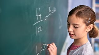 Data la care sunt virate alocațiile pe card în februarie 2026. Banii vor ajunge mai devreme la beneficiari