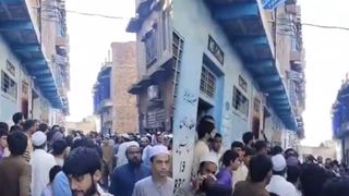 Acoperișul unei școli s-a prăbușit peste elevi. 17 copii cu v&acirc;rste sub 13 ani și un profesor și-au pierdut viața &icirc;n Pakistan