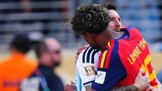 Spania a c&acirc;știgat Cupa Mondială. Gestul făcut de Lamine Yamal pentru Lionel Messi după fluierul final