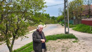 C&acirc;nd intră pensiile și alocațiile pe card &icirc;n august. Vestea așteptată de milioane de rom&acirc;ni