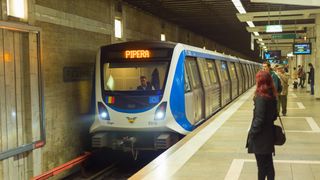Metroul ar putea fi deconectat de la rețeaua electrică. Ministrul interimar al Transporturilor: &bdquo;Banii nu sunt utilizați &icirc;n cel mai eficient mod&rdquo;