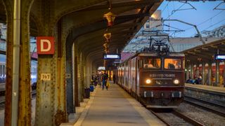 Programul CFR de Crăciun 2025 și Revelion 2026: Cum se modifică mersul trenurilor de sărbători