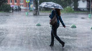 Este COD GALBEN de ploi. Prognoza meteo ANM luni, 1 iunie 2026: Ziua Copilului vine cu averse torențiale, descărcări electrice și căderi de grindină