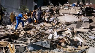 Venezuela zguduită de două cutremure de 7.2 și 7.5 la doar un minut distanță. &bdquo;Posibil p&acirc;nă la 100.000 de victime&rdquo;