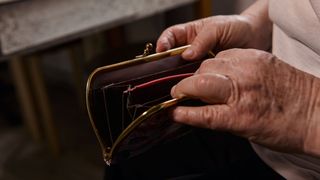 Ordonanța trenuleț ar putea fi adoptată din nou! Premierul României: „În luna decembrie vom avea o astfel de ordonanță”