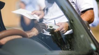 Permis suspendat pentru șoferii care nu își plătesc amenzile de circulație la timp. Când ar putea intra în vigoare