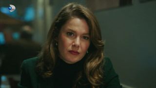 Rezumat episodul 66 &bdquo;Fata de la fereastră&rdquo;, difuzat &icirc;n 7 ianuarie 2026 la Kanal D: Nalan &icirc;ncepe să regrete că s-a &icirc;nt&acirc;lnit cu Hayri, iar acesta nu &icirc;i dă pace