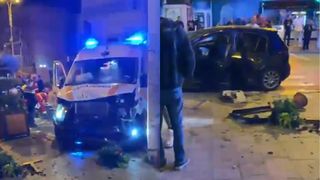 Un bărbat de 23 de ani, din C&acirc;mpulung Moldovenesc, a ajuns la spital după ce mașina pe care o conducea a acroșat o ambulanță