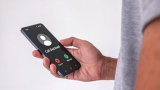 Atenție, români din străinătate! Sunt vizate apelurile telefonice date în țară!