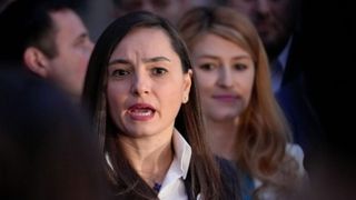 Propunere șoc lansată de POT! Rom&acirc;nii vaccinați cu Pfizer ar putea primi 1.200 de euro lunar p&acirc;nă la pensie!