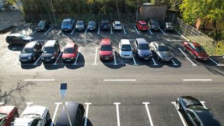 Avertisment pentru șoferi! Riscați să pierdeți locul de parcare, chiar dacă este plătit la primărie!