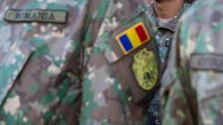 Armata Rom&acirc;niei, vizată de hackeri! Zeci de mailuri ar fi fost compromise &icirc;n cadrul unui val de atacuri!