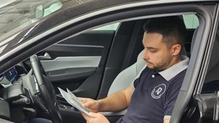 Fără acest document, șoferii nu mai pot face nimic cu mașina! Ce se &icirc;nt&acirc;mplă dacă este pierdut!