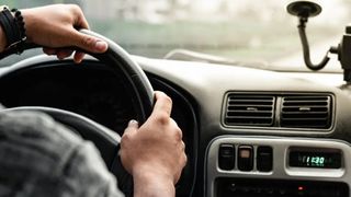 Taxă obligatorie pentru șoferii rom&acirc;ni! Cine nu plătește p&acirc;nă pe 31 ianuarie 2026 riscă să piardă locul de parcare!