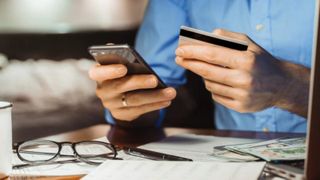 Rom&acirc;nii care folosesc aplicații bancare trebuie să știe asta! Datele personale pot fi compromise!