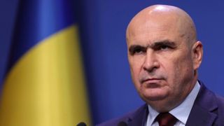 Ilie Bolojan taie de la cei vulnerabili, dar angajează la stat! Reforma lovește doar &icirc;n săraci!