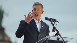 &bdquo;George Simion dansa pe mormintele strămoșilor noștri&rdquo;. Peter Magyar explică de ce Orban i-a trădat pe maghiarii din Transilvania