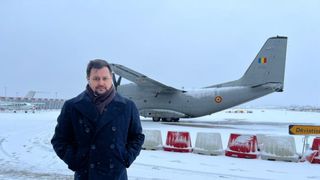 Cum am rămas blocat cu Nicușor Dan pe aeroport, &icirc;n Paris. Francezii: "Nu am mai văzut de mult așa ceva". Eu: "Niciodată"