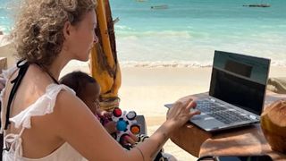 O femeie a v&acirc;ndut tot ca să se mute &icirc;n Zanzibar, iar după 2 ani a aflat cum este, de fapt, să trăiești acolo