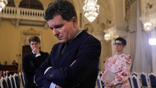 De ce nu a participat Nicușor Dan la funeraliile lui Ion Iliescu? Surse: El a stat în biroul din Palatul Cotroceni