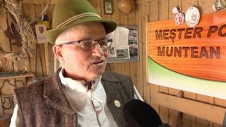 El este Nea Miron de la Ferengi, declarat Tezaur Uman Viu după o viață dedicată meșteșugului popular. Lucrează &icirc;n lemn de 50 de ani
