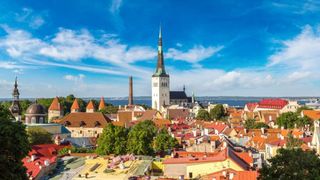 O capitală europeană de basm a fost desemnată cel mai relaxant oraș de pe continent: Fără claxoane, iar parcurile sunt la tot pasul