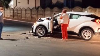 O doctoriță din Alexandria care s-a urcat beată la volan a făcut accident. Se grăbea pentru că intra &icirc;n gardă la Urgențe