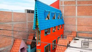 FOTO&amp;VIDEO Cea mai &icirc;ngustă casă din lume are doar 63 de centimetri lățime