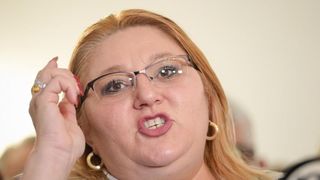 Diana Șoșoacă a fost implicată &icirc;ntr-un accident de circulație și a fost dusă la Spitalul Universitar