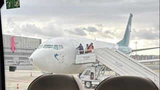 Un avion cu pasageri la bord a fost confiscat de pe pistă, chiar &icirc;nainte de decolare, din cauza unei datorii de 3 milioane de euro