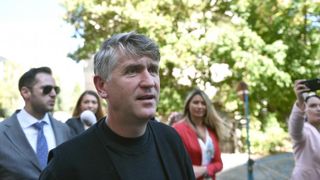 Surse: Sume imense de bani găsite acasă la Cristian Pomohaci. Avea aproape 2 milioane de euro, &icirc;n opt valute diferite