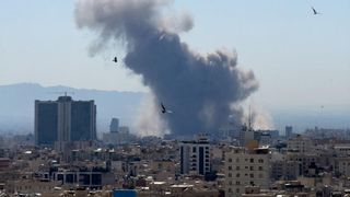 La c&acirc;teva secunde de moarte: Gestul care i-a salvat viața lui Mojtaba Khamenei, &icirc;n atacul care a lichidat &icirc;ntreaga conducere a Iranului