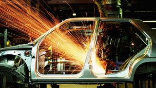 Dacia se robotizează și face concedieri voluntare. Se oferă compensații și de 50.000 de euro pentru cei care vor să plece&nbsp;