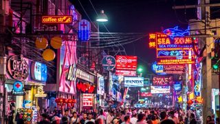 5000 de militari americani aflați de 200 de zile pe mare ancorează &icirc;n Pattaya. Autoritățile thailandeze au emis &bdquo;alertă de prostituție&rdquo;