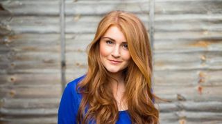 Cine este Alecsandra Drăgoi, fotografa din Iași care a realizat fotografia oficială a noului premier britanic, Andy Burnham