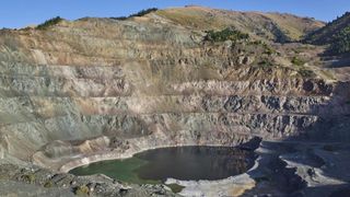 &Icirc;ntr-o destinație turistică, geologii au descoperit cel mai mare zăcăm&acirc;nt mineral din lume. Ar putea revoluționa mașinile electrice