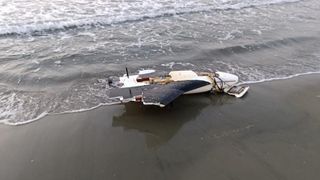 Plaja Olimp a fost evacuată. O dronă cu explozibil a fost detonată chiar &icirc;ntre șezlonguri