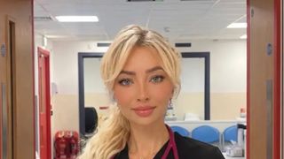 O doctoriță din Rom&acirc;nia&nbsp;plecată &icirc;n vacanță a fost pe fază și a salvat viața unui om &icirc;n aeroportul din Miami. Cine este Elena Sumanariu