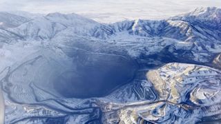 Toți vorbesc despre aur și argint, dar o &bdquo;mină monstru&rdquo; din SUA deține metalul pe care &icirc;l vrea &icirc;ntreaga lume. Se vede și din spațiu