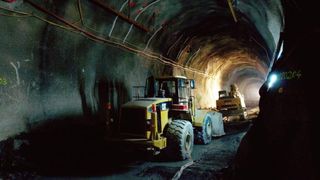 Cel mai lung tunel feroviar din lume e aproape gata: Va traversa Alpii pe sub munți și va lega două țări cu trenuri de mare viteză