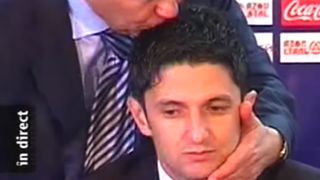 Răzvan l-a &icirc;nvins, dar Mircea Lucescu l-a sărutat pe creștet. Povestea momentului tată-fiu, care a emoționat lumea fotbalului