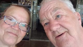 Tragedie în vacanță all-inclusive: Un bărbat de 70 de ani a murit după ce a mâncat pui insuficient gătit în Fuerteventura