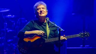 "Nu știu dacă mai e cineva at&acirc;t de bun, bl&acirc;nd, generos și un prieten minunat". Prietenii lui Mugurel Vrabete, loviți de moartea basistului