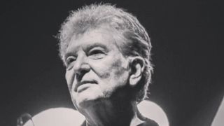 Ce se &icirc;nt&acirc;mplă cu concertele Holograf de zilele viitoare, după moartea lui Mugurel Vrabete. Trupul lui va fi depus la Sala Palatului