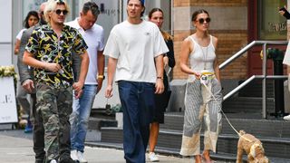 Fiul mai puțin cunoscut al lui Jon Bon Jovi calcă pe urmele tatălui său, dar spune pas celebrității: &bdquo;&Icirc;ți poți pierde viziunea&rdquo;