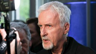 James Cameron, episod incredibil la &icirc;nceputul carierei. I s-a cerut să distribuie cocaină echipei de pe platoul de filmare: "Aveam senzația că devenisem dealer"