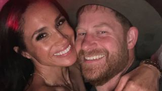 Prințesa Lilibet a moștenit părul roșcat al tatălui ei, prințul Harry. Meghan Markle a surprins un moment adorabil &icirc;ntre cei doi