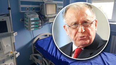 Revolta unui medic după ce Ion Iliescu a stat 2 luni la ATI! În ce chinuri ar fi murit fostul președinte: 'Traheostomizat
